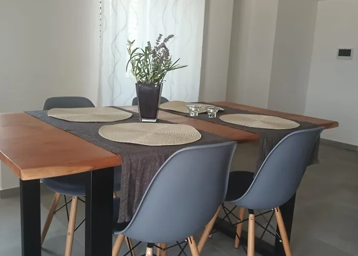 Apartment Desanti 2 Valun