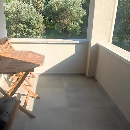 Desanti 2 Apartamento