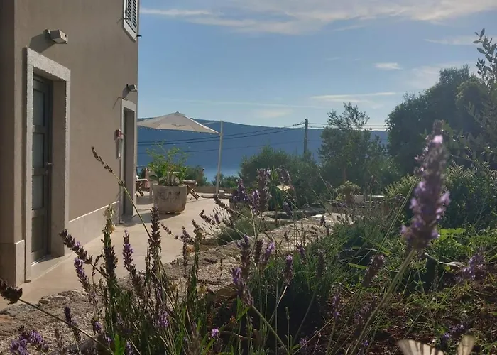 Διαμέρισμα Desanti 2 *